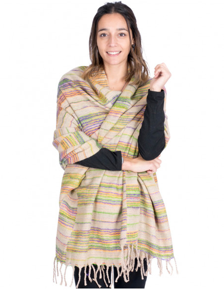 chal-mujer-otoño-invierno-flecos