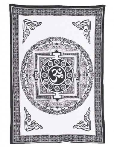 Om B&W tapestry
