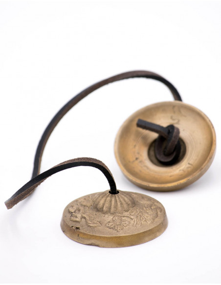 instrumentos-meditacion-budista-tallados-a-mano