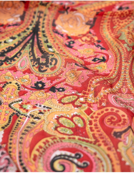 pañuelo-mujer-seda-rojo-estampado