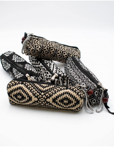 estuche-alargado-estampado-con-cremallera