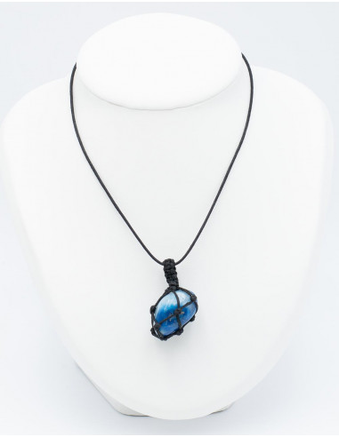 colgante-piedra-azul-engarzada-macrame