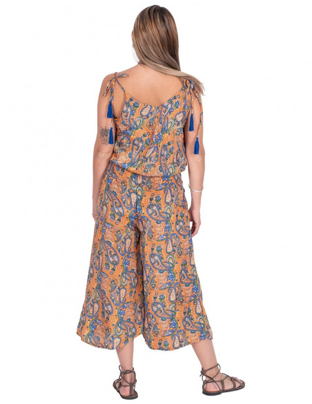 mono-estampado-naranja-comodo-suelto