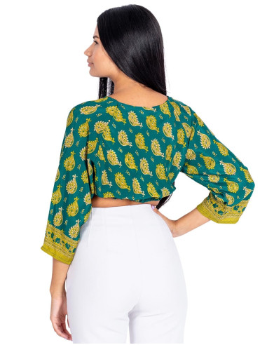 blusa-corta-seda-verde-mangas-largas