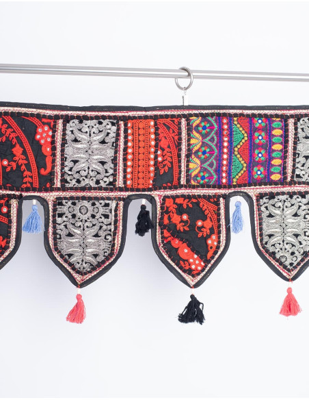 toran-puerta-hindu-bordado-artesanal-negro