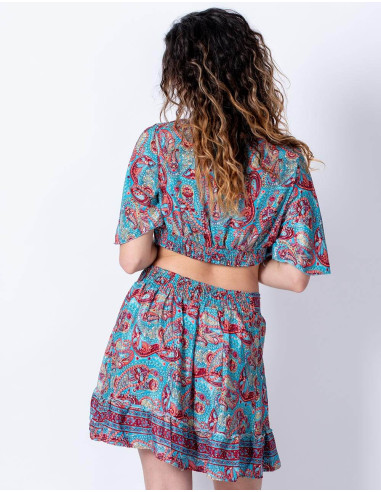 falda-corta-y-top-manga-corta-seda-estampada