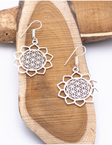 Mandala earrings with spikes