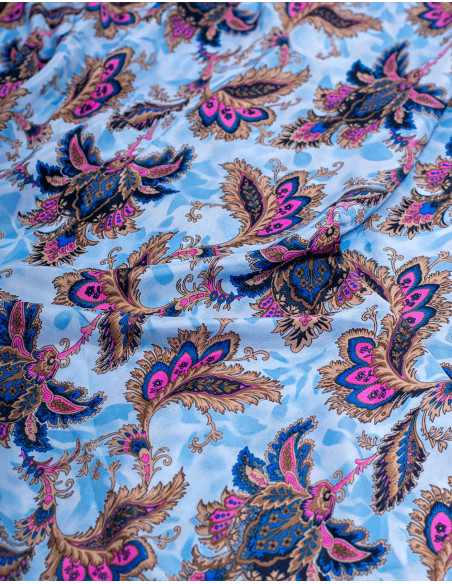 tela-seda-estampada-fondo-celeste