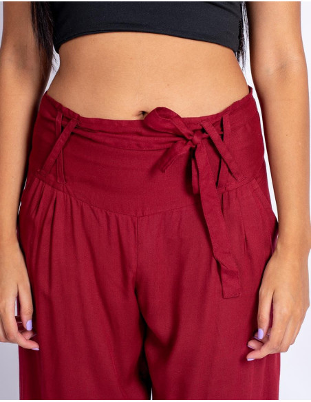 Kimago Burgundy Capri Pants with Adjustable Belt and Elastic
