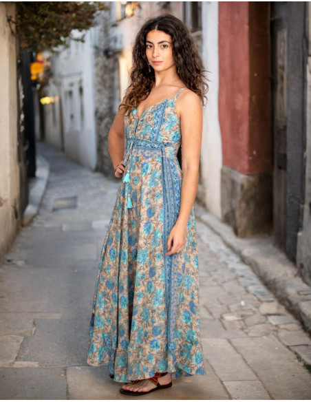 Kimago silk long dress with V-neck and adjustable straps