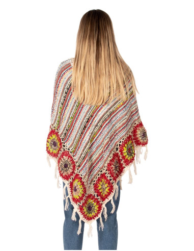 poncho-boho-flecos-moda-artesanal