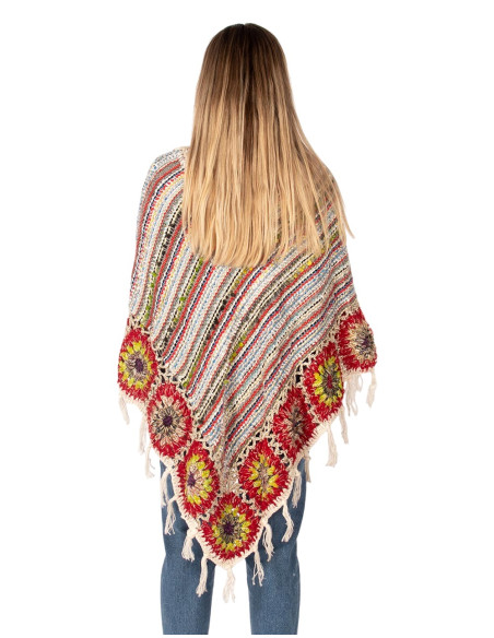poncho-boho-flecos-moda-artesanal