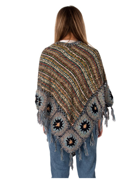 Woven boho poncho with fringes | Kimago